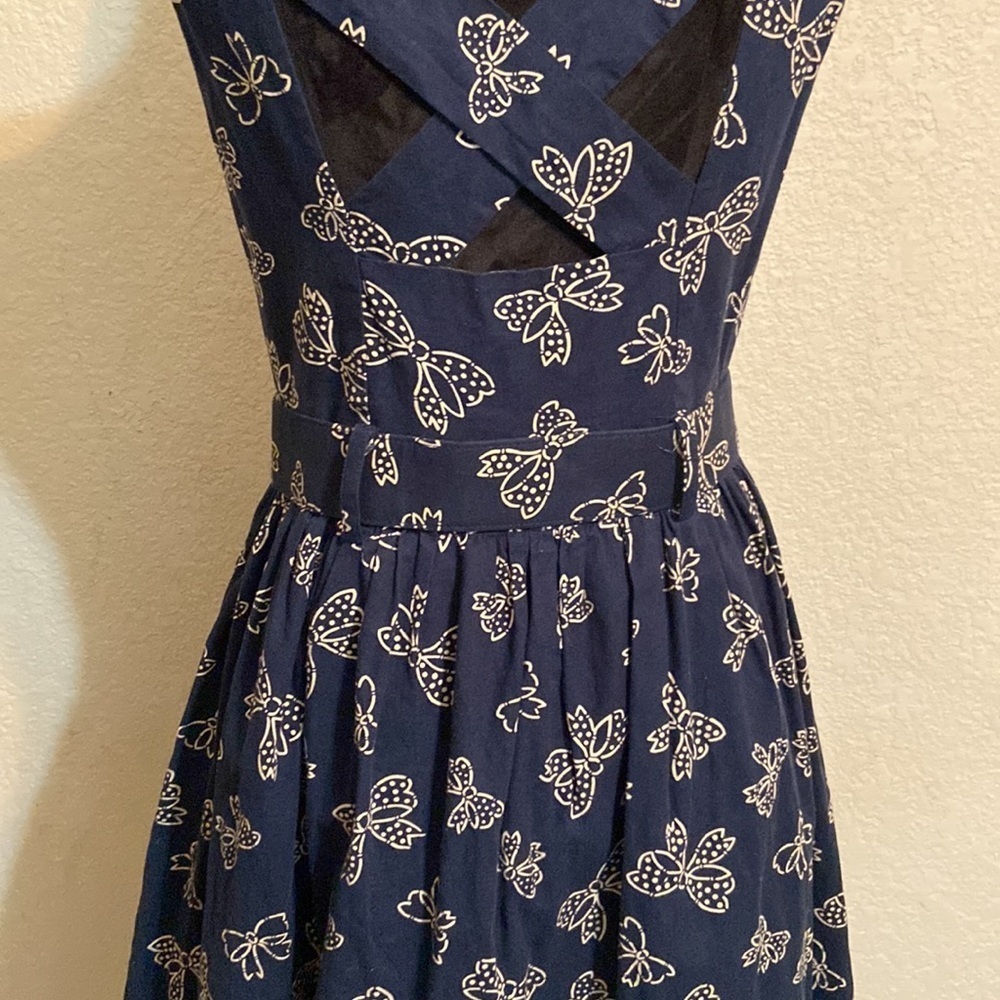 Burlapp Dress - Picture 7 of 11